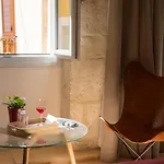 Carra Manna בית הארחה 4*
