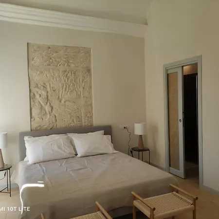 Carra Manna Guest house *